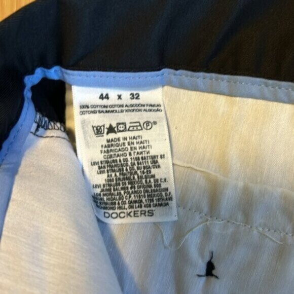 Dockers Dress Pants Classic Fit 44 x 32 - Picture 3 of 4